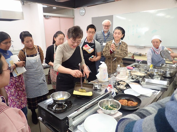 外国人の国際交流のための日本料理教室_2 外国人の国際交流のための日本料理教室_2